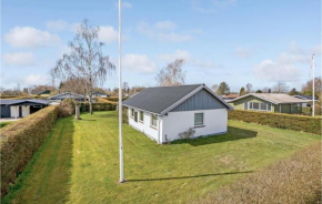 Beautiful Home In Hejls With Wifi